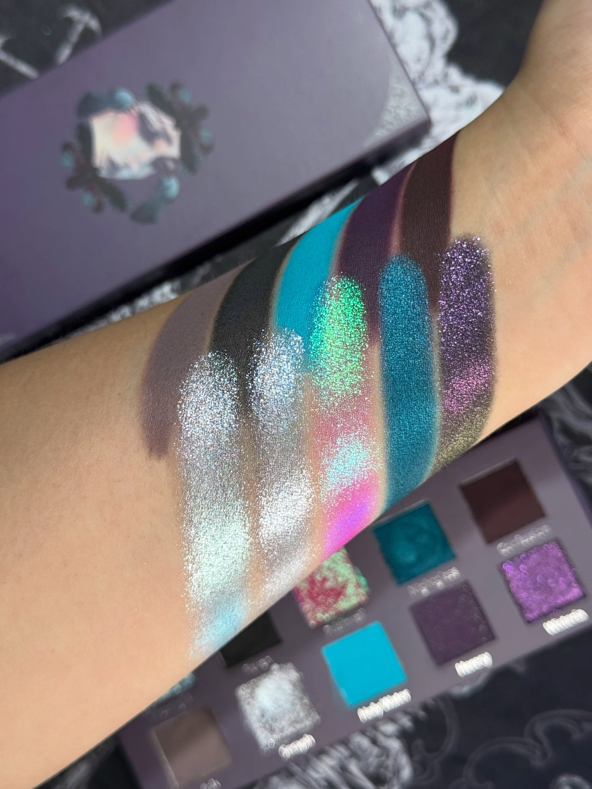 NOIRICORN × @easy.ber SANCTUM BLOOM Eyeshadow Palette